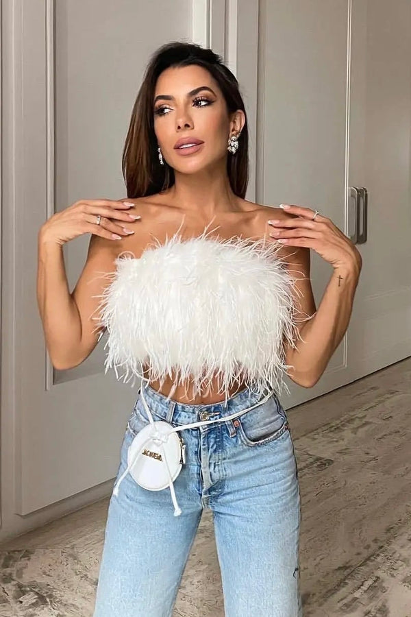 Top Cropped Tomara Que Caia Com Plumas Branco