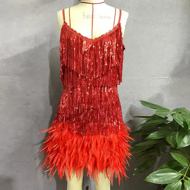 Vestido Curto Paetê Com Plumas Dourado