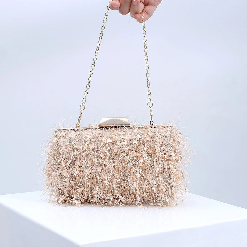 Bolsa Clutch Alça Curta Removível com Plumas