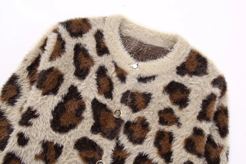 Cardigan Felpudo Estampa Animal Print Oncinha