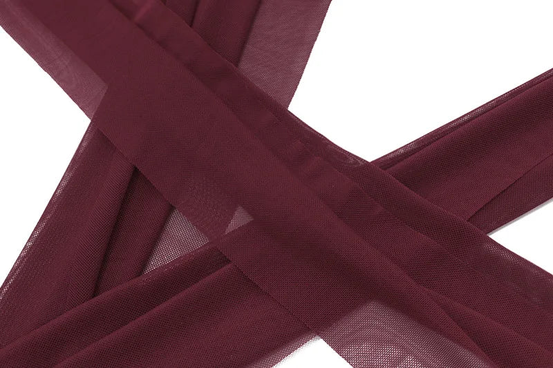 Vestido Curto Rodado Decote Ombro a Ombro Vinho