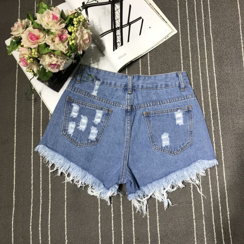 Shorts Jeans Curto Desfiado