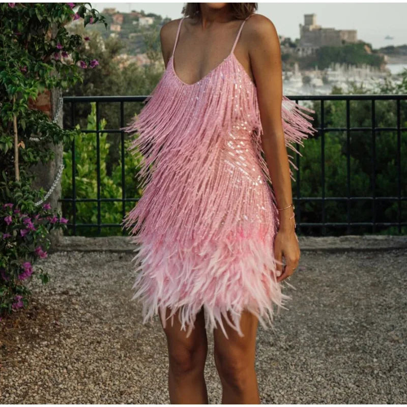 Vestido Curto Paetê Com Plumas Vermelho