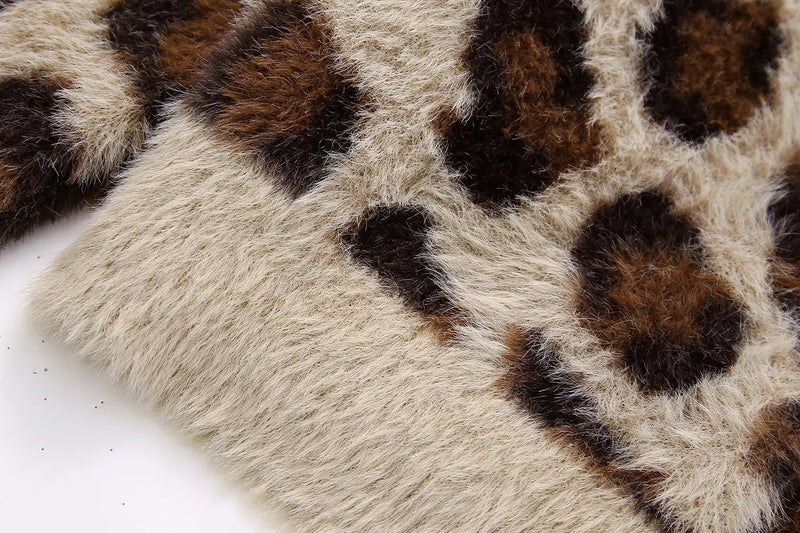 Cardigan Felpudo Estampa Animal Print Oncinha